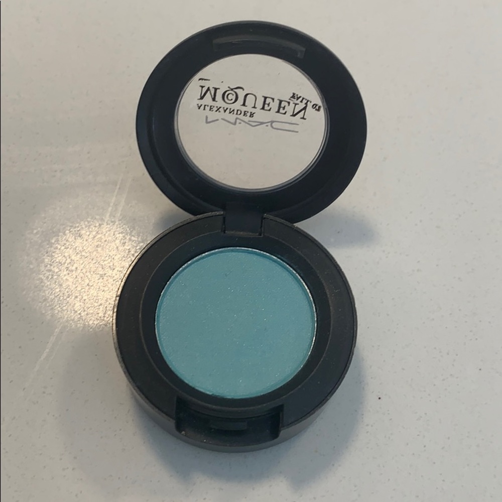 MAC Eye Shadow - Haunting Satin